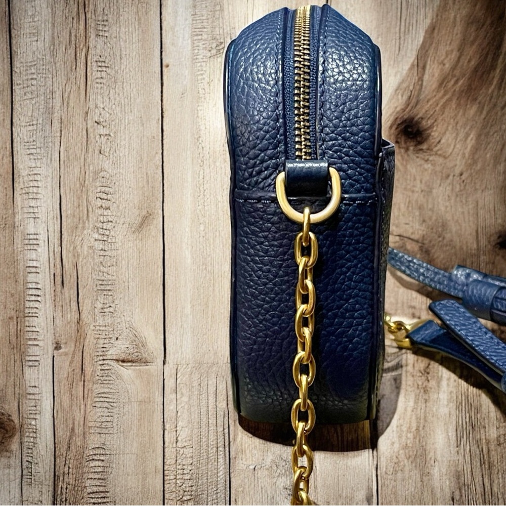 Tory Burch Navy Pebbled Leather Crossbody with Gold Hardware - Picture 6 of 10